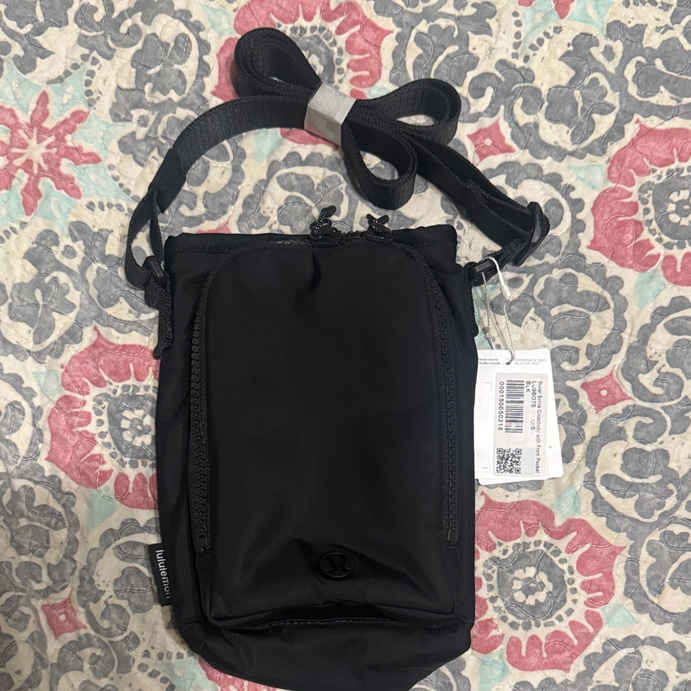 Lululemon Water Bottle Crossbody with Front Pocket